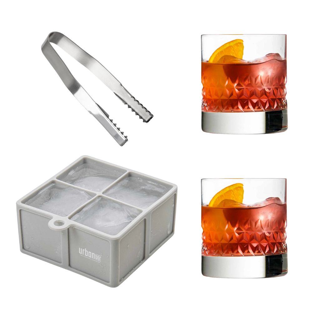 Two vasos de cristal y juego de hielo