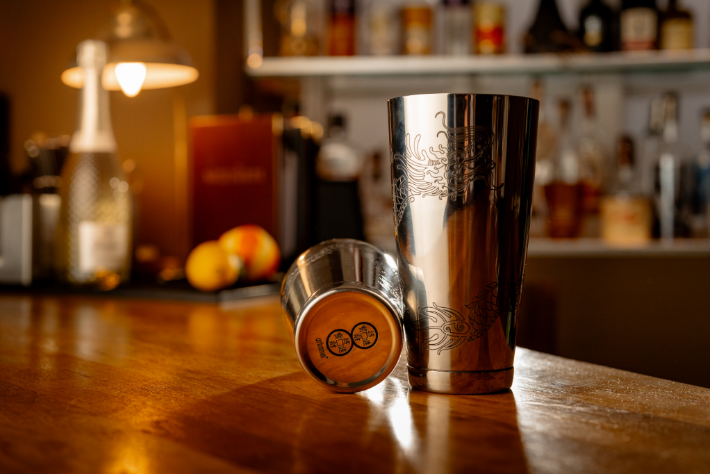 Bailong Tin-on-Tin Edelstahl-Cocktailshaker mit Gewicht 85cl